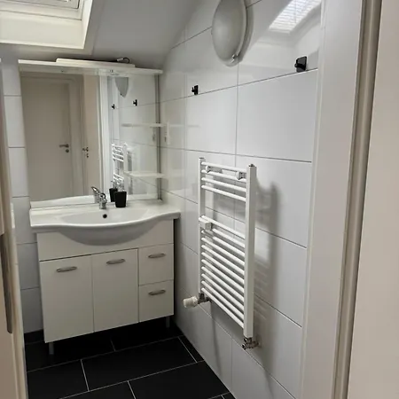 아파트 In Direkter Waldrandlage Von - Keine Handwerkerunterkunft!