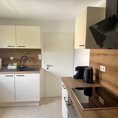 アパート In Direkter Waldrandlage Von - Keine Handwerkerunterkunft! ザントハウゼン