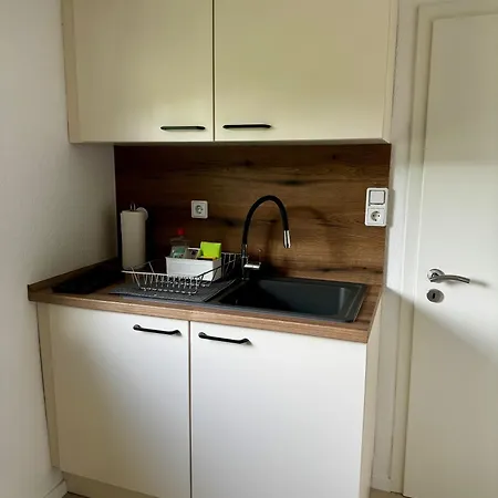 In Direkter Waldrandlage Von - Keine Handwerkerunterkunft! ザントハウゼン