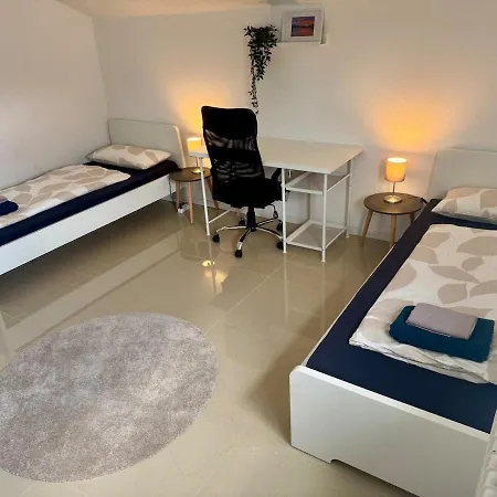 아파트 In Direkter Waldrandlage Von - Keine Handwerkerunterkunft! *